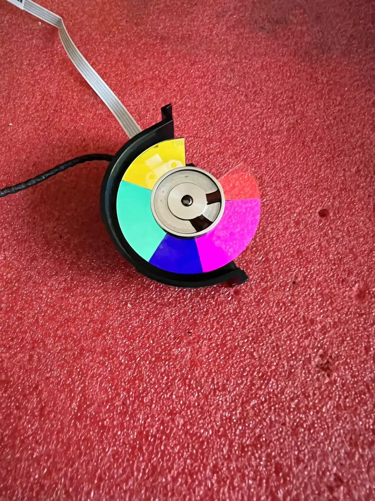 

Цветовое колесо проектора с корпусом 102238664 Для Optoma HD143X HD144X HD243X HD270e HD27Be HD27e HD290 HD300D WU335 WU336