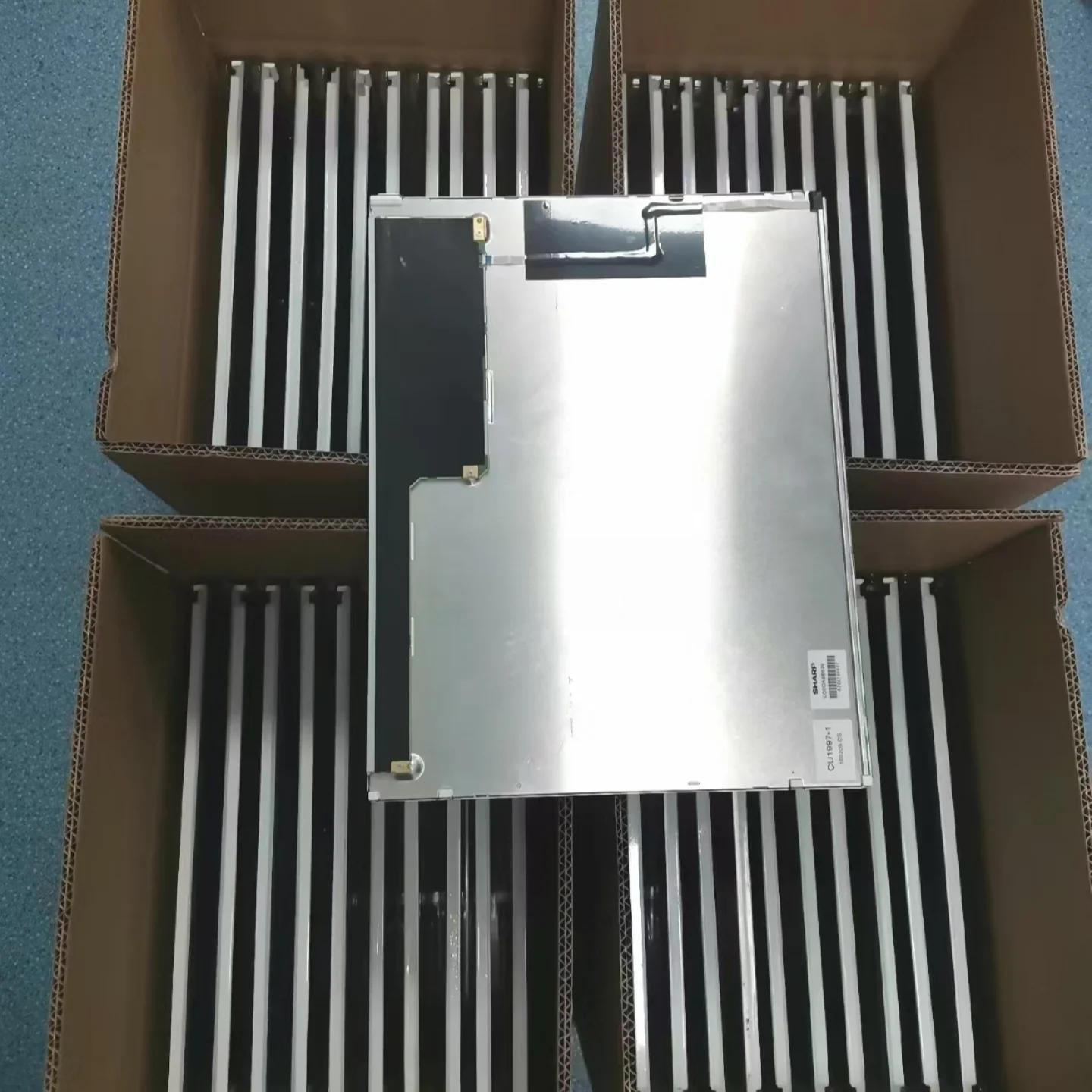 The brand new original 15 inch LQ150X1LX92 LCD display can be equipped with an HDMI driver board