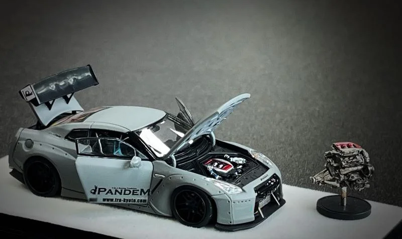 PGM1:64 R35 Limited Edition Alloy full-open Battle Gray car Model collectible gift