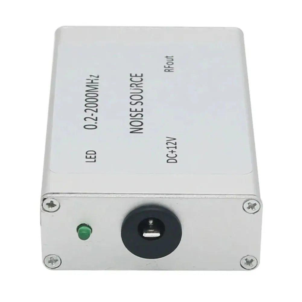 0 22000M Noise Signal Generator with for spectrum Tracking for source and High Flatness for RF Measurement and Signal