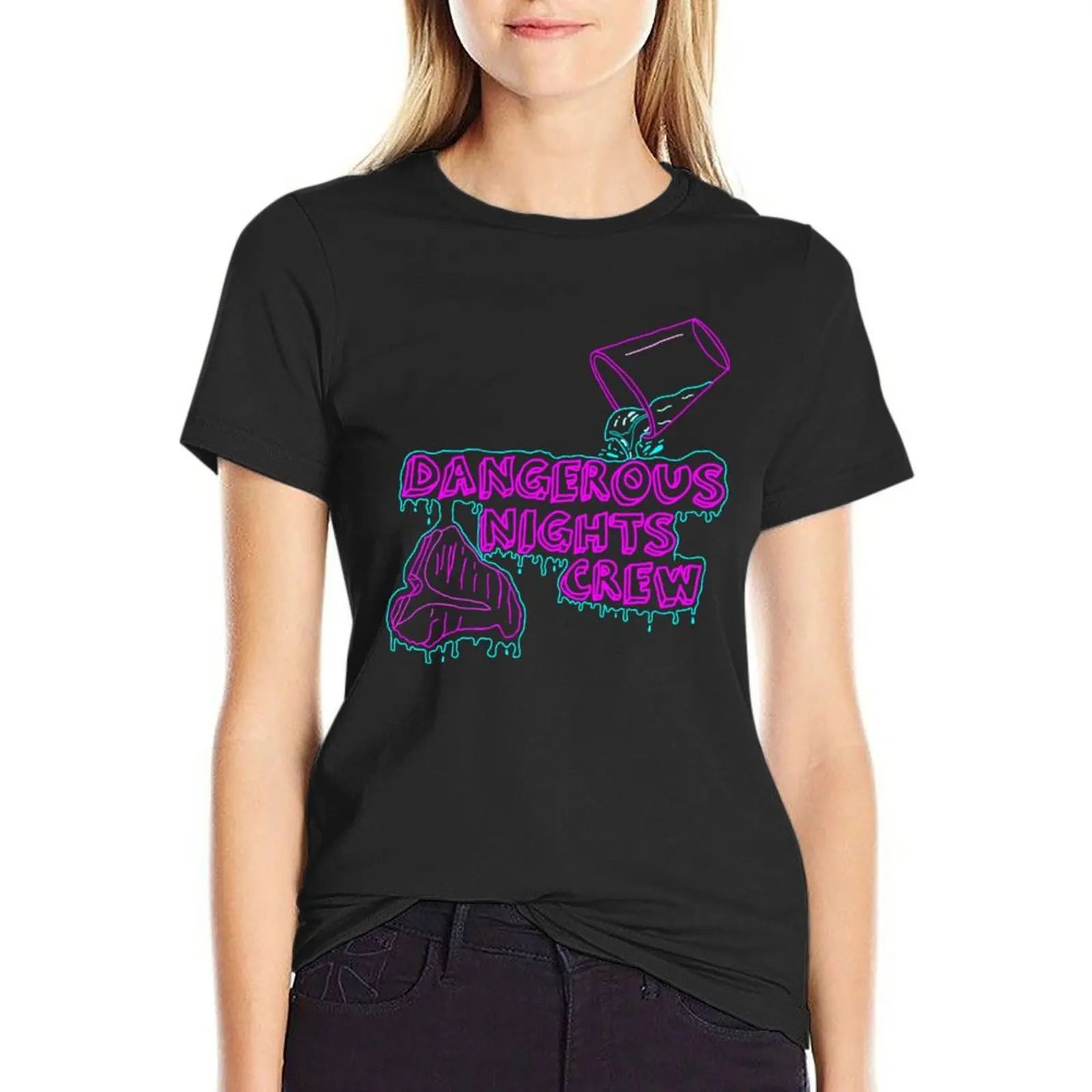 T-shirt de tripulação de Dangpery Nights para mulheres, tops bonitos para mulheres, roupas para o verão, acho que você deveria sair