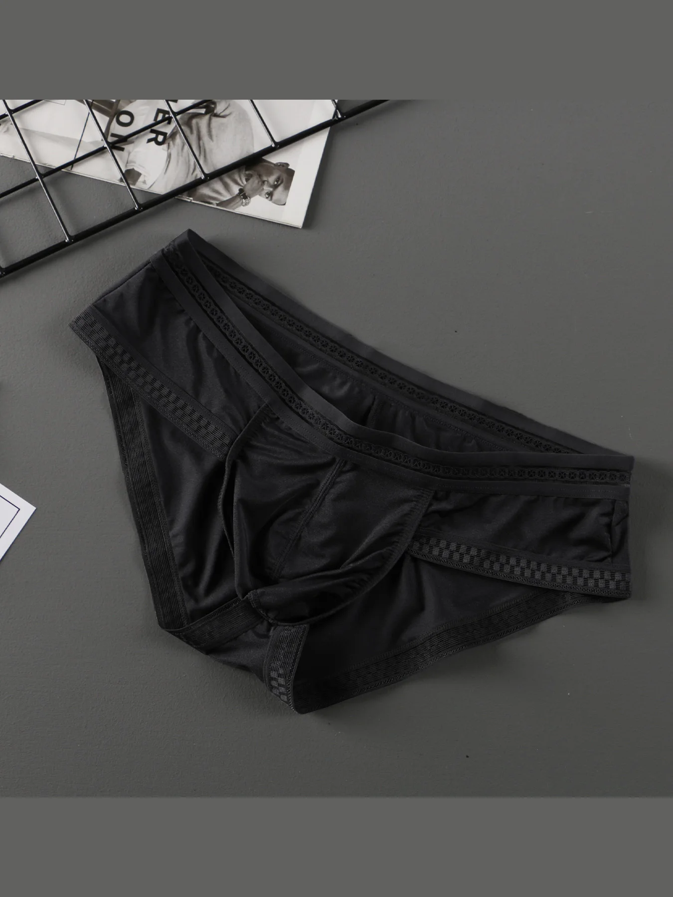 

Men's Ice Silk Boxer Pants Breathable Panties Male Large Ultra Thin Boxer Shorts Sexy Underwear
