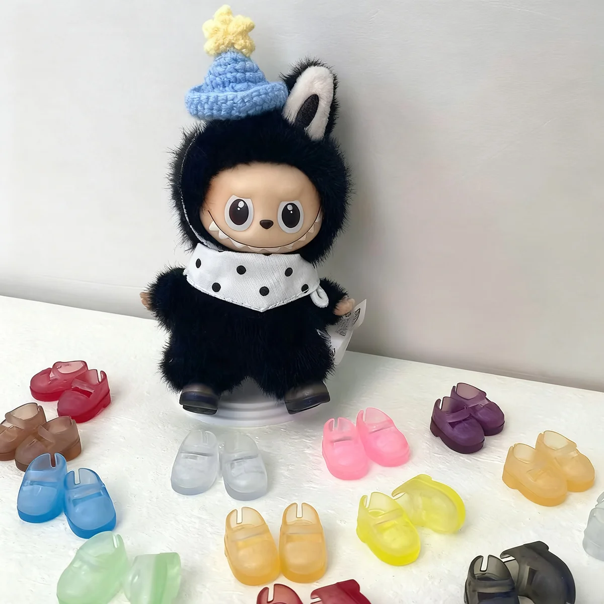 

Mini Plush Doll's Shoes for 10.5cm Labubu 4.0 The Monsters Pin for Love Series Doll Clothes Accessories Gifts