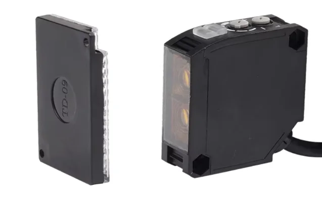 E3JK-DR11 E3JK-RR11 E3JK-TR12 Long-range Infrared Anti-Reflective Photoelectric Switch Sensor with Diffuse Reflection Function