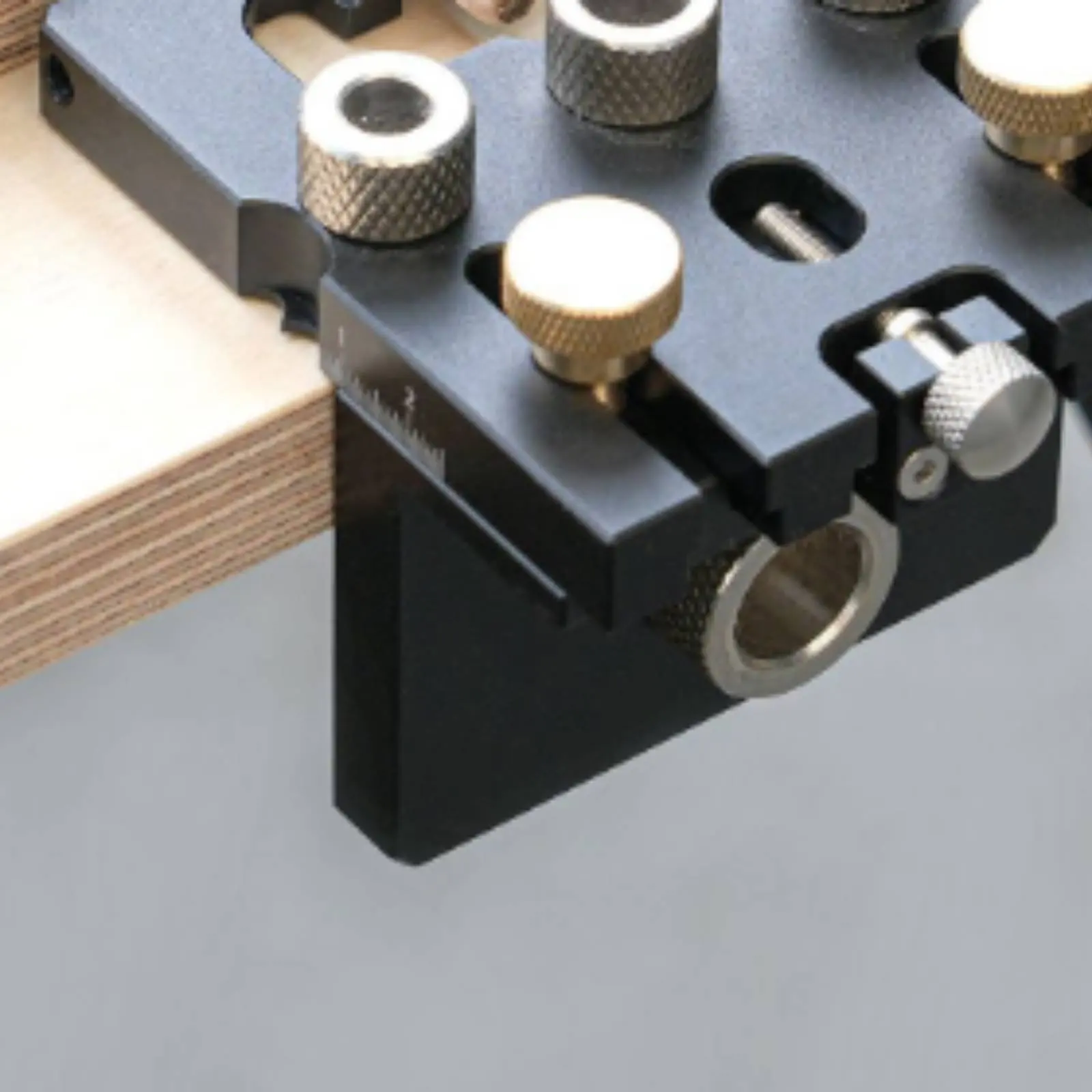 

Wood Hole Jig 3-in-1 Dowel Jig Drill Guide Locator Precision Drill Bit Locator Accurate Drilling for DIY Builders