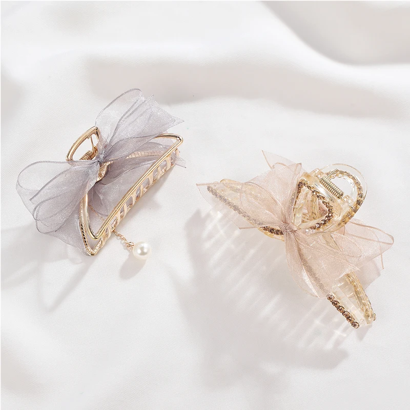 

CHIMERA 2Pcs Hair Claws Little Fragrant Tassel Ribbon Hair Grab Hollow Metal Pearl Hairgrip for Headdress Accessories Hair Clips