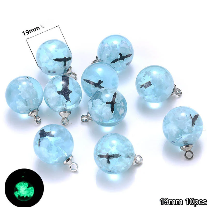 10Pcs Chic Transparent Acrylic Resin Round Ball Pendant Blue Sky Cloud Bird Eagle Charms for Jewelry Making Necklace Accessories