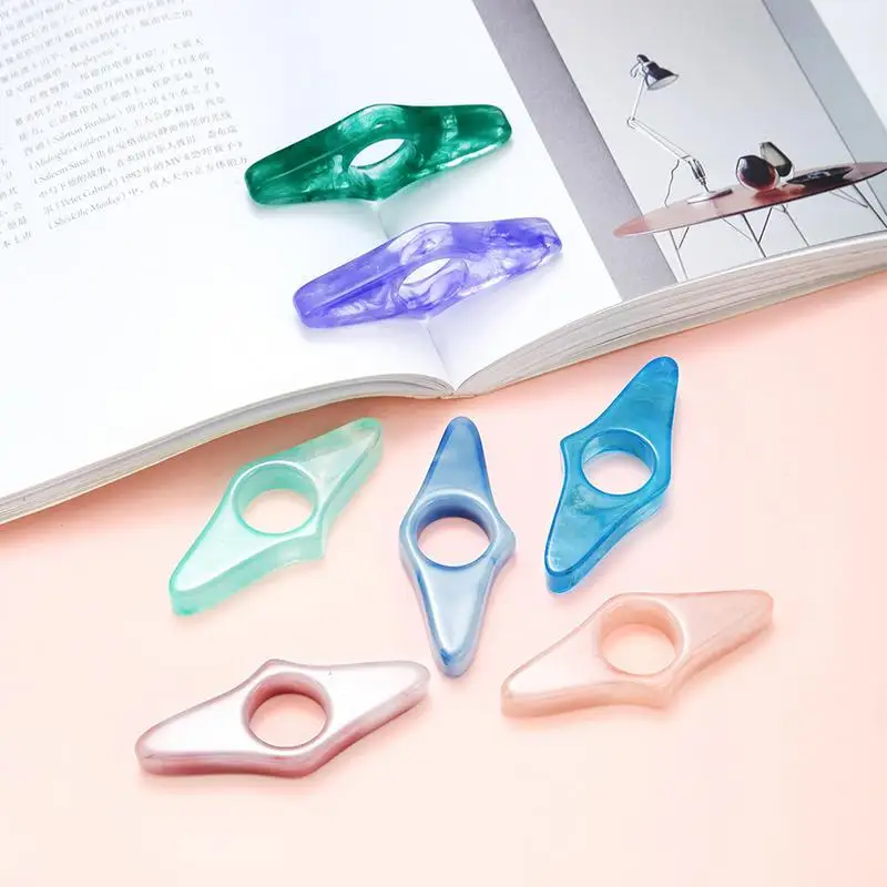 Book Opener Holder Resin Bookmark Holder Book Reading Accessories Handcrafted Book Thumb Holder Novel Reading Accessories For