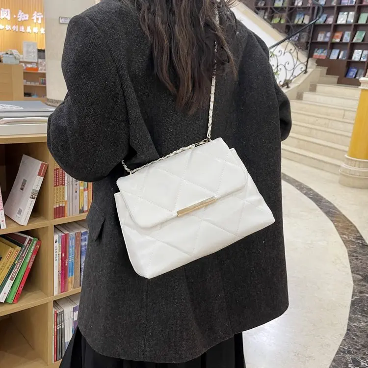 

Minimalist Versatile Women Crossbody Bag 2026 New Vintage Trendy Commute Casual Top Handle Shoulder Bag