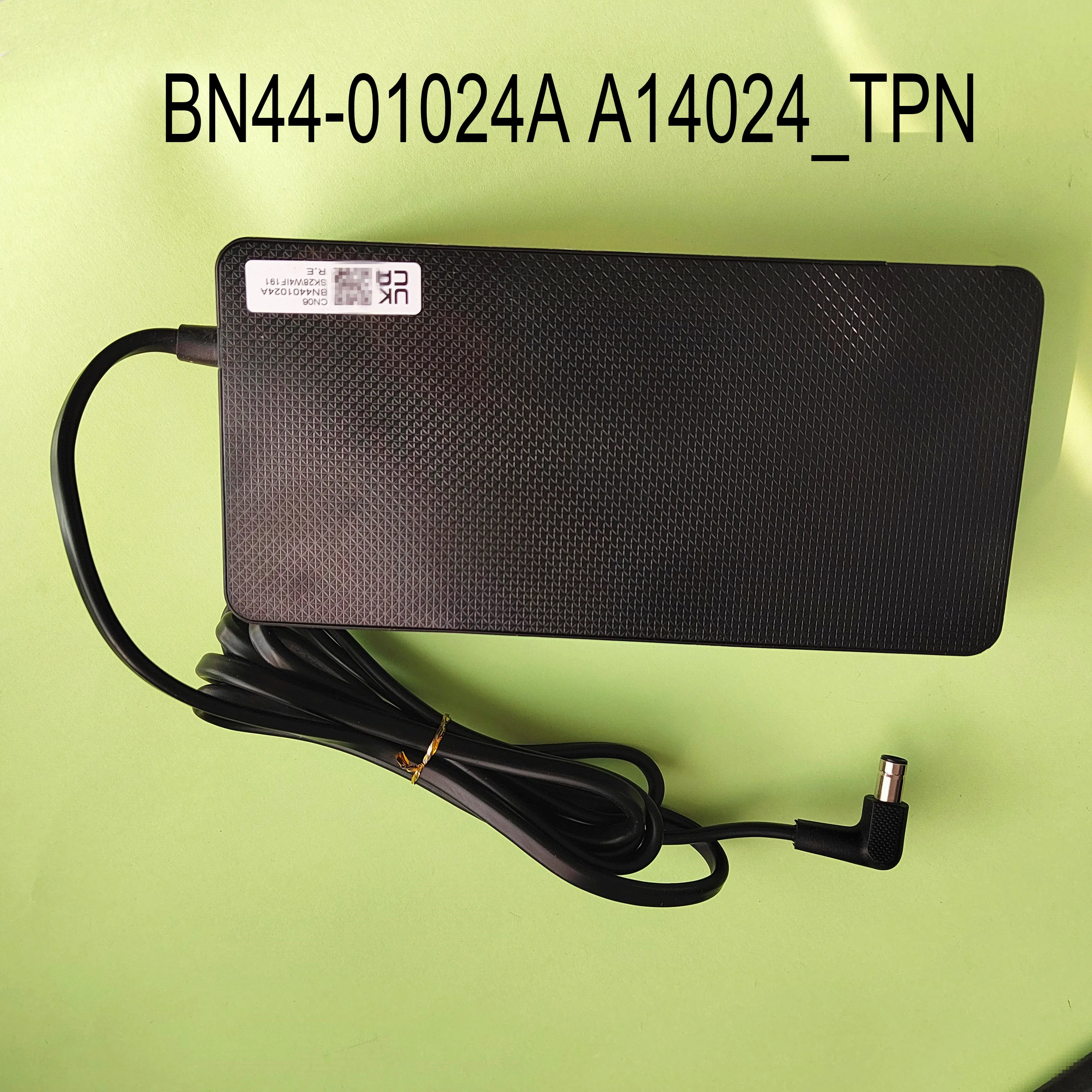 New Genuine Monitor AC/DC Adapter Power Charger BN44-01024A A14024_TPN 140w 24V 5.83A is for C32G75TQSN C32G75TQSC C32G75TQSU