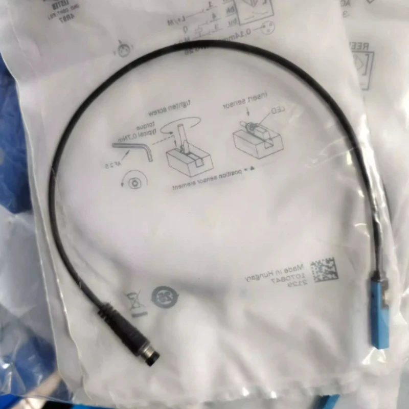 

100% New Original SICK Magnetic Switch RZT7-03ZRS-KP0 PNP 30V RZT1-03ZRS-KP0