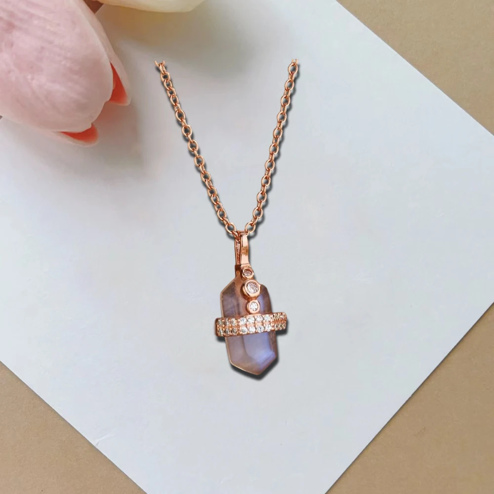 

2025 New Hot Selling Personalized Moonstone Necklace with Simple and Exquisite Design for Women's Jewelry Romantic Gift