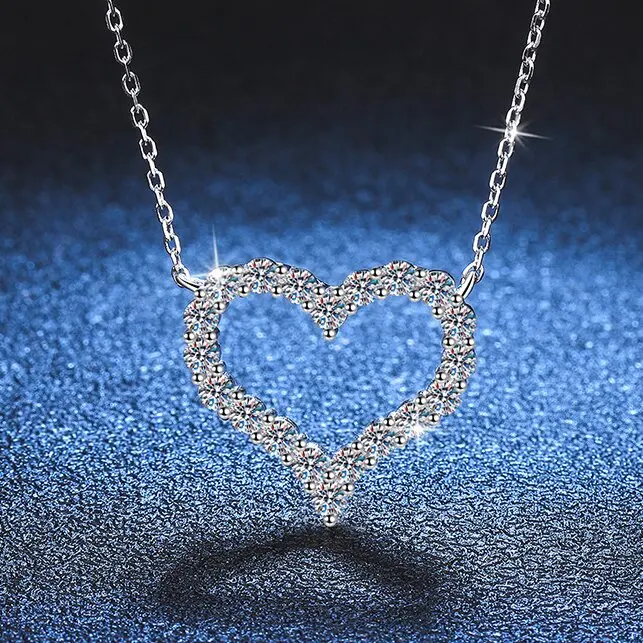 Heart Shape D VVS Moissanite Diamond Pendant S925 Sterling Silver White Gold Plated Pendant Necklace for Gift