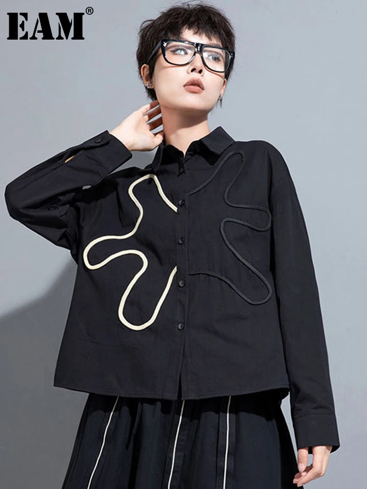 [EAM] Women Black Color-block Big Size Blouse New Lapel Long Sleeve Loose Fit Shirt Fashion Tide Spring Autumn 2024 1DH0845