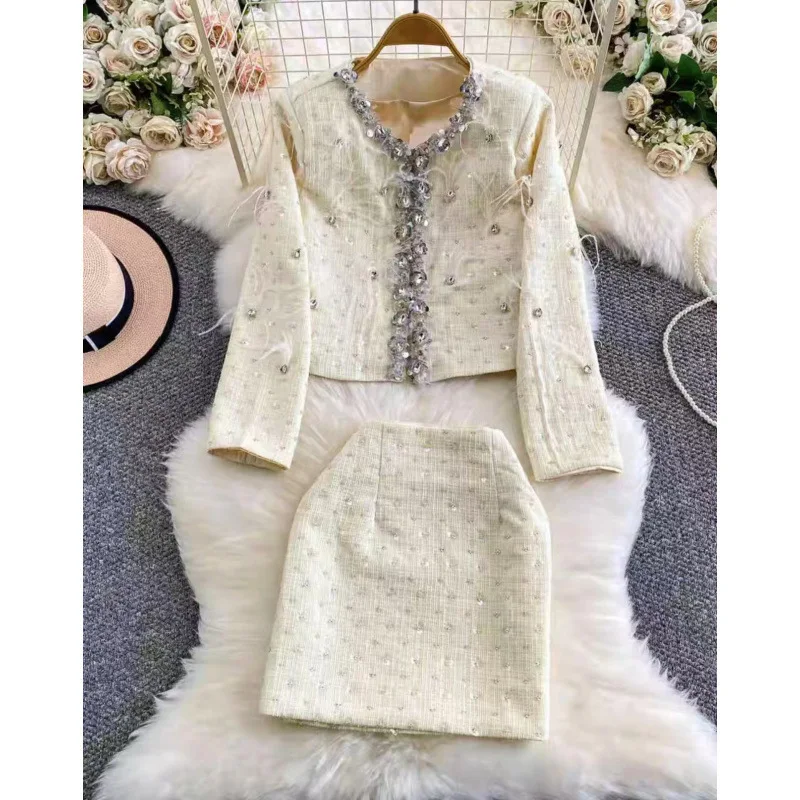 ملابس خارجية كاجوال مستديرة Ne Dr مع تفاصيل ريش، مادة صوفية من نسيج مخملي عالي الخصر للنساء #3