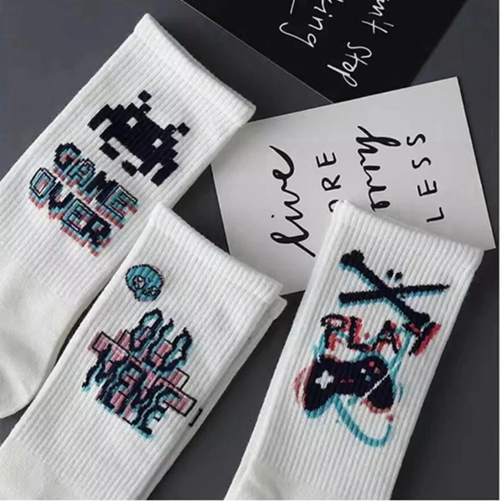 5 pairs of graffiti socks male Instagram tide with high appearance level student sports basketball stockings stockings tide