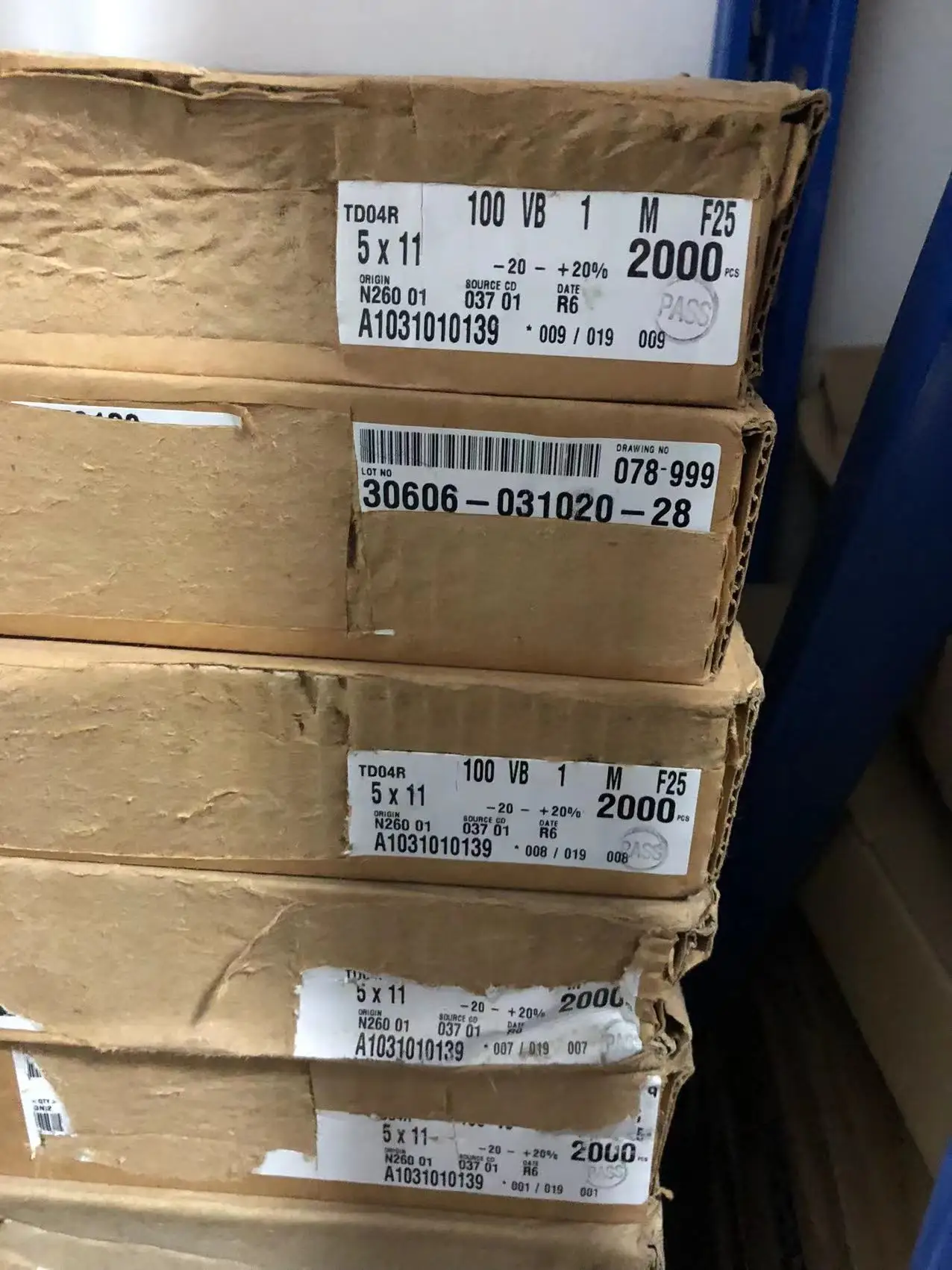 2024 100PCS NEW Holland BC standard 037 series 1uF/100V electrolytic capacitor (original bag packaging)  100v1uf