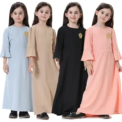 Muslimische Kinder Mädchen Gebets kleid Abaya Kaftan Tobey Saudi Jabba Robe Südost asiatische Mädchen Applikation langen Rock Kleid