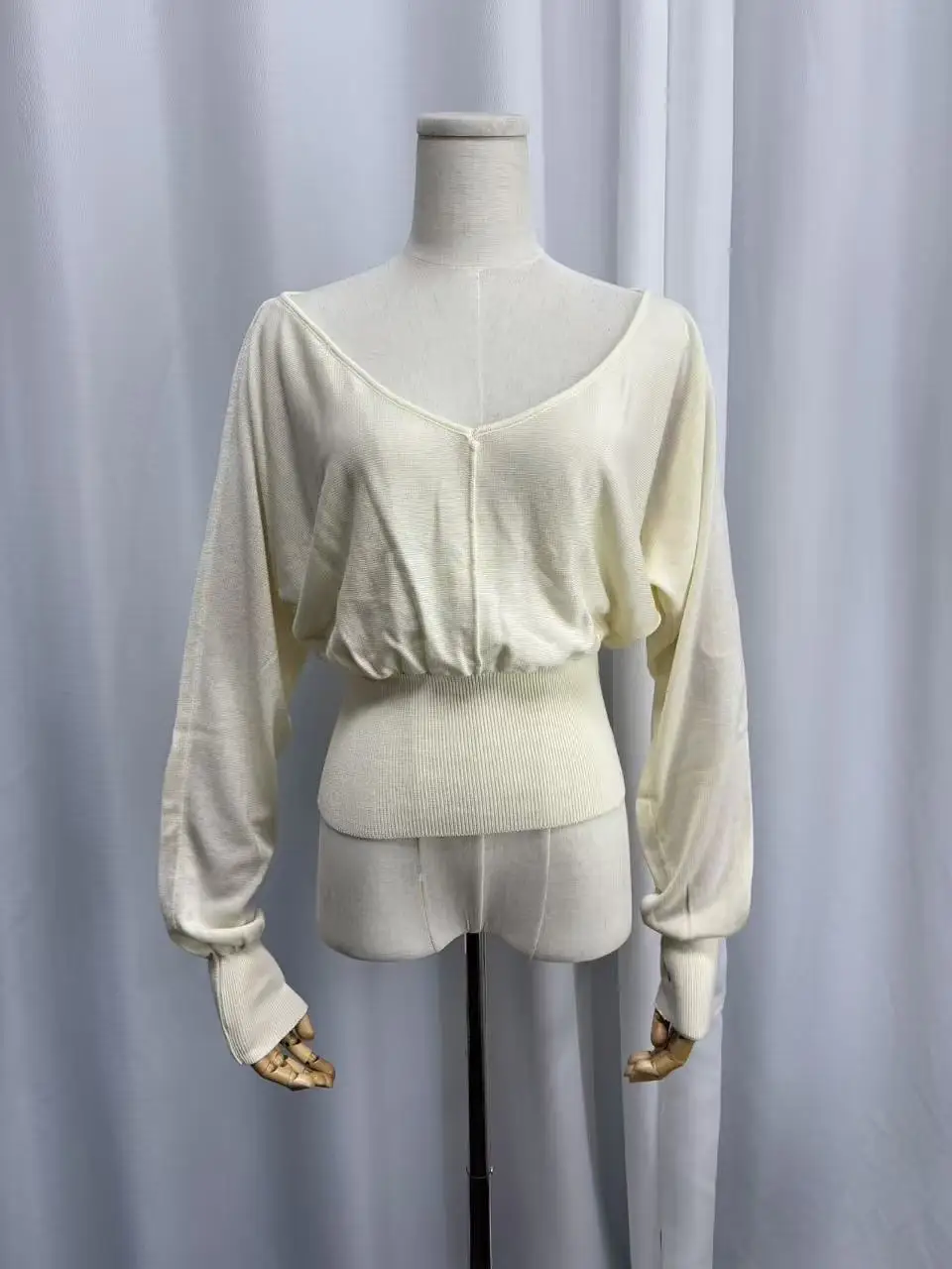 Real Shot Damen-Strickoberteil mit V-Ausschnitt und Fledermausärmeln, 100 % leicht, elegante Bluse, lässige Slim-Fit-Alltagskleidung für Damen