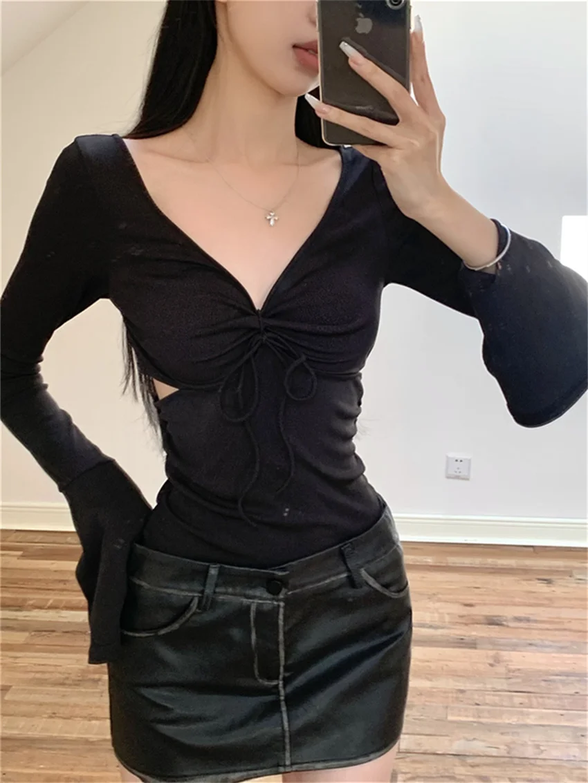 PLAMTEE New Solid Slim T-Shirts Women Vintage Hollow Out V-Neck 2024 Hot Girls Casual Spring OL Solid Flare Sleeve Chic Tees