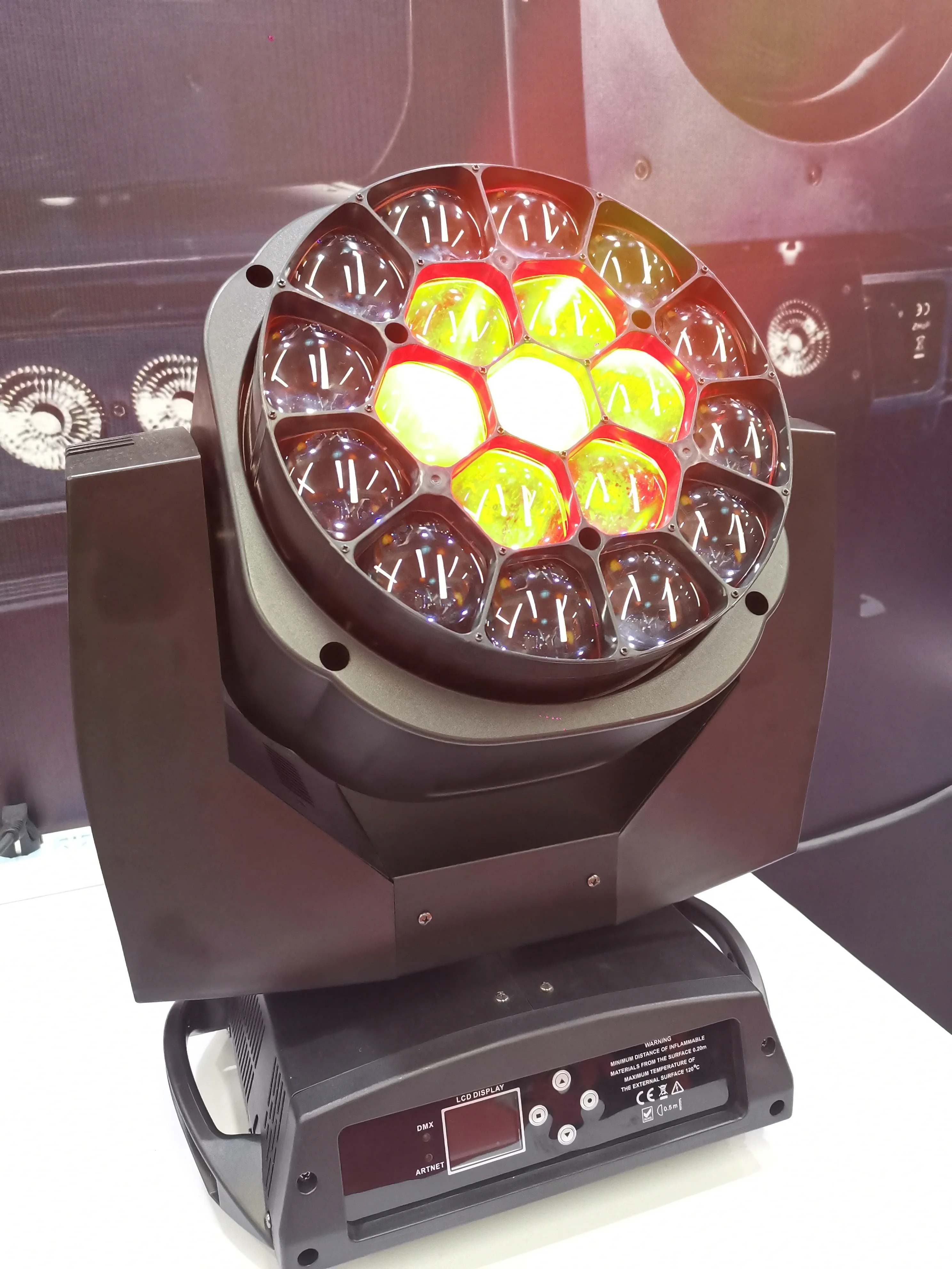 Future Wholesale Zoom BEE Eye 19X15W 4-in-1 LED Wash