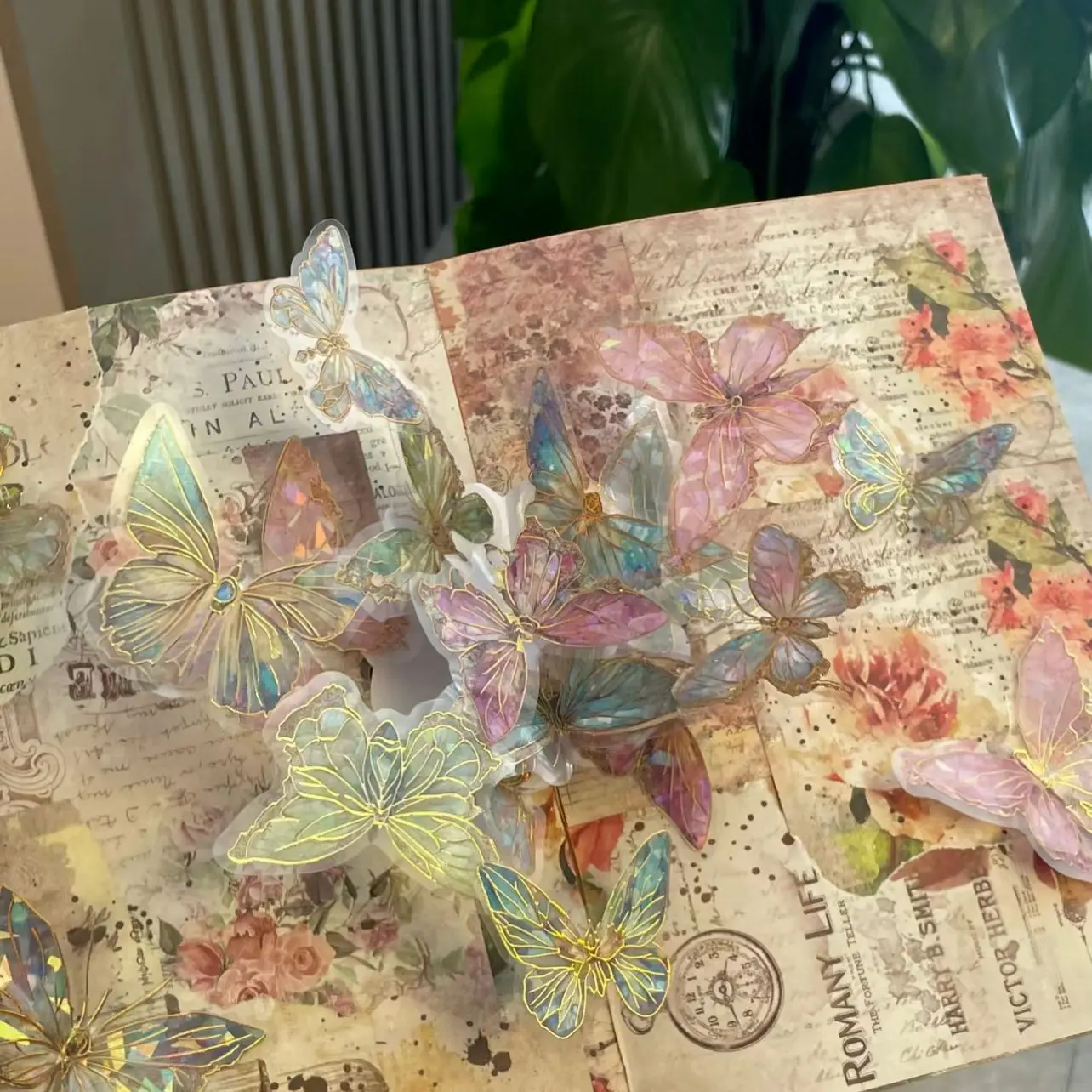 3D Iridescent Golden Butterfly Pop-Up Book DIY Craft Kit, Vintage Scrapbook Materials for Handmade Gifts, Anniversary and Best F
