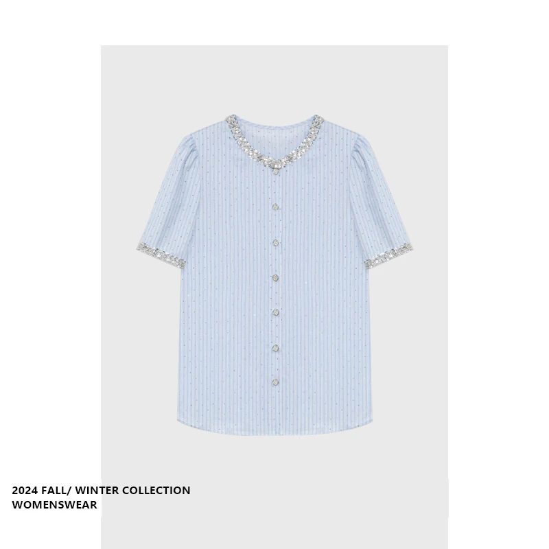 

Элегантное летнее женское платье Forever 2 Luxury с инкрустацией стразами, синими полосками и вырезом «груша»...