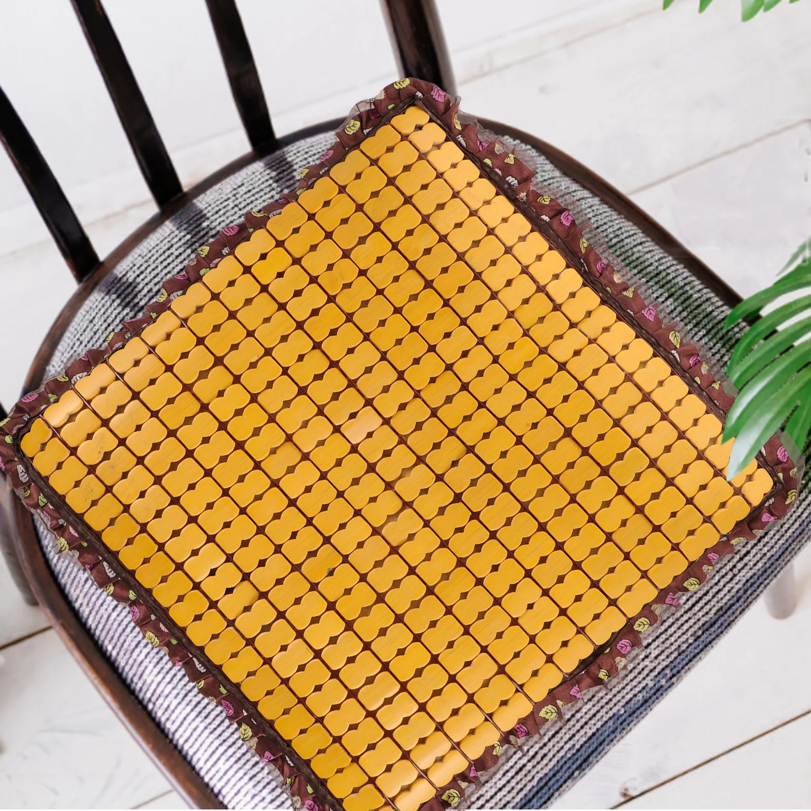 

Summer Cool Pad Bamboo Car Seat Cushion 45x45 Golden Sponge Driving Men Women Auto Truck Ventilation Easy Clean Comfortable