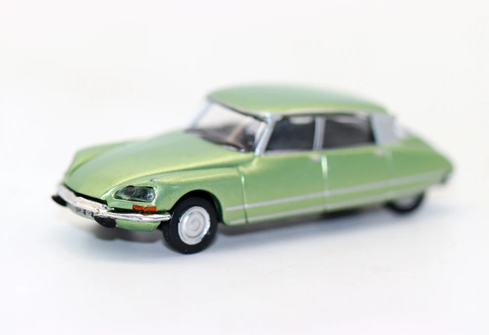 

New 1 87 Citroen DS 23 1972 Toy Cars HO Scale Diecast Simulation Model for Collection Gift
