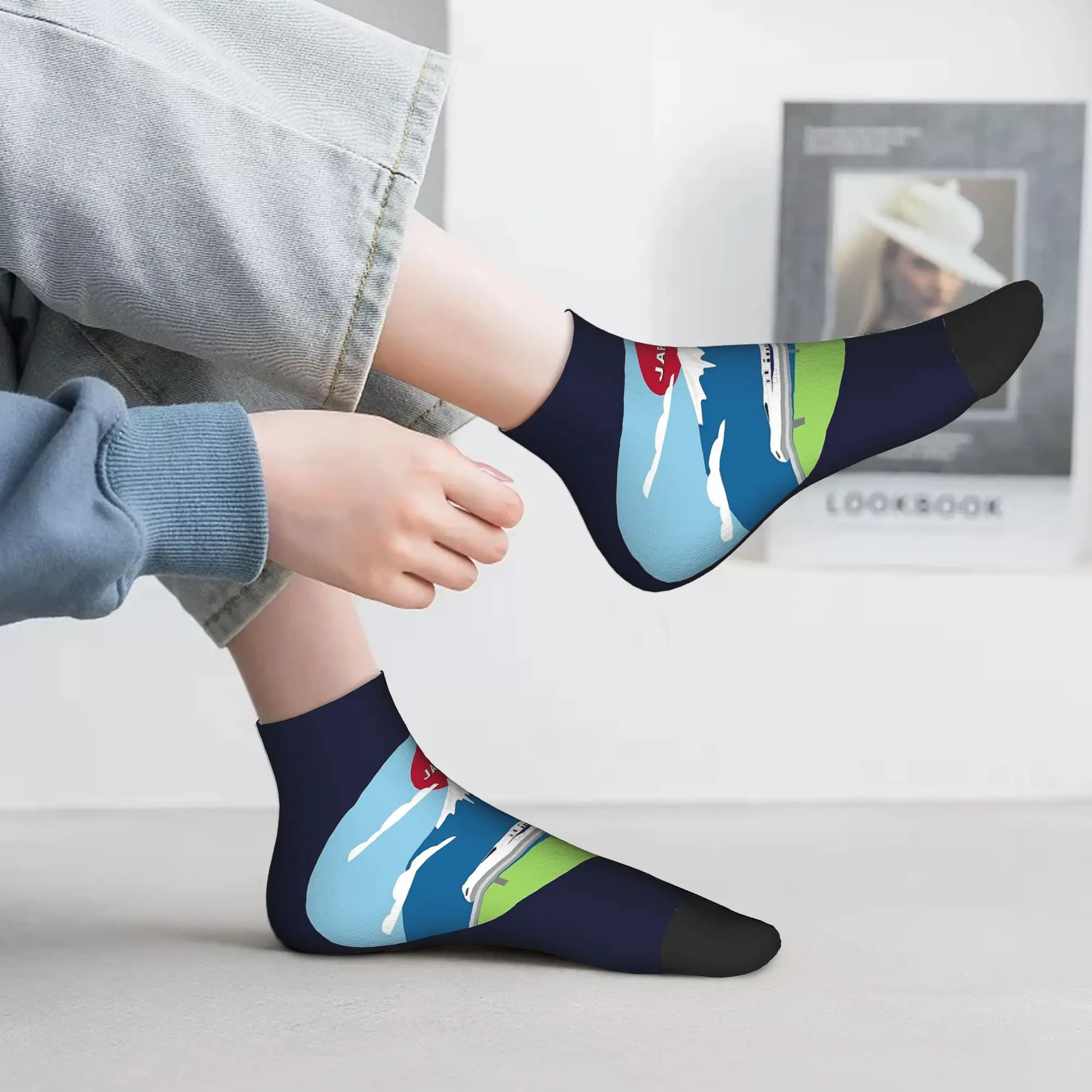 ถุงเท้าลายรถไฟความเร็วสูงญี่ปุ่น ถุงเท้าฮาราจูกุ ถุงเท้าซับเหงื่อ ถุงเท้าทุกฤดู อุปกรณ์เสริมสำหรับผู้ชายและผู้หญิง