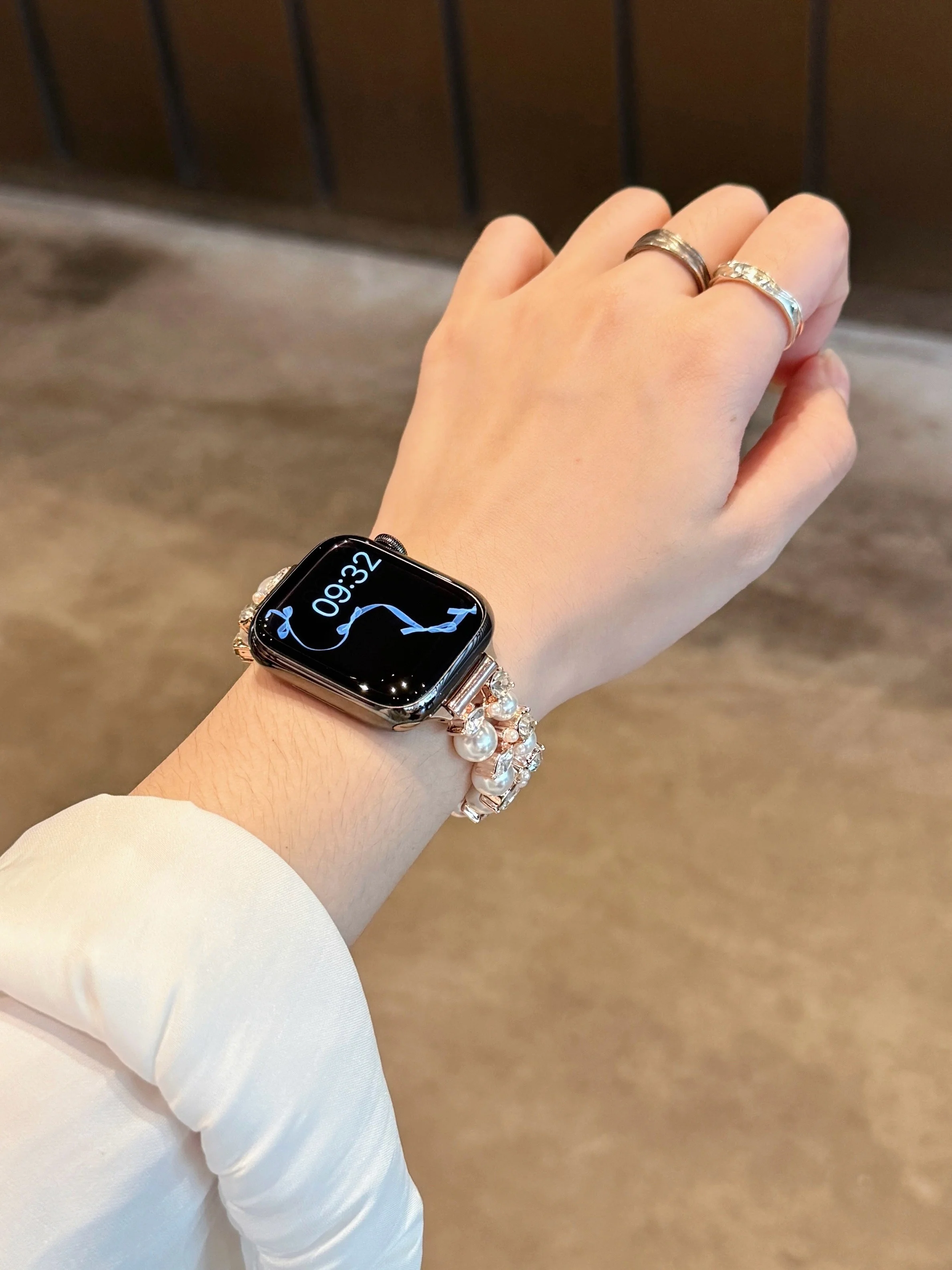 متوافق مع حزام iWatch 38 مم 40 مم 41 مم 42 مم 44 مم 45 مم 49 مم صف مزدوج مرصع باللؤلؤ الماسي حزام عصري