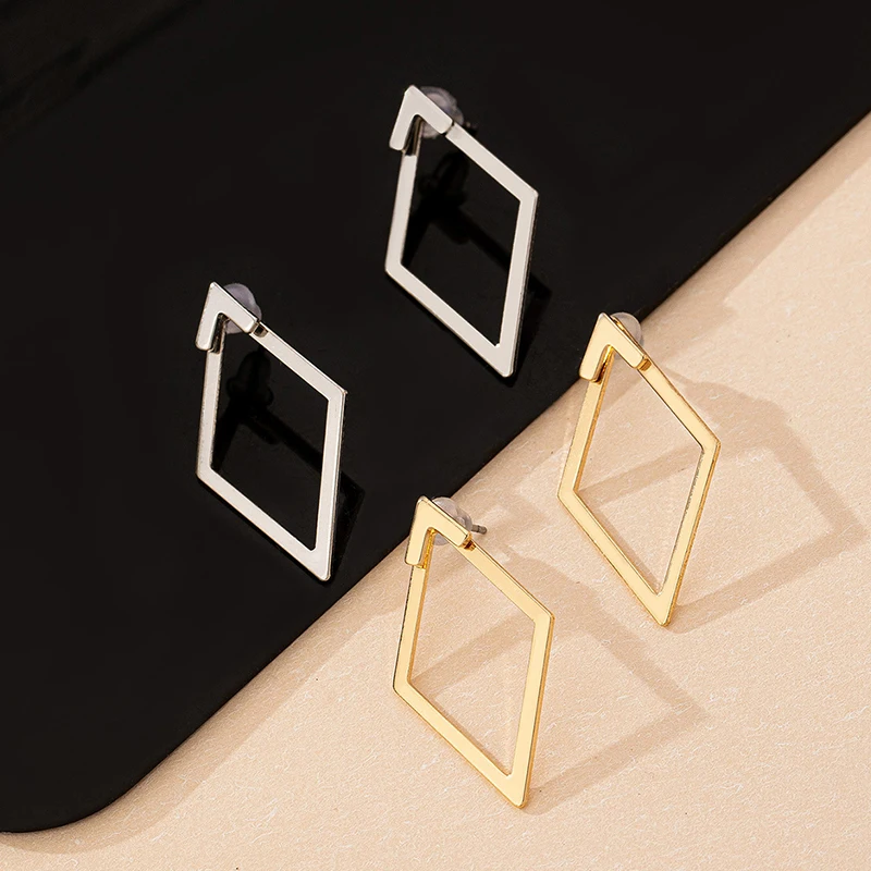 Boucles d'oreilles triangles géométriques minimalistes rétro pour femmes et filles, boucles d'oreilles polyvalentes, accessoires de bijoux à la mode, cadeaux, 1 paire