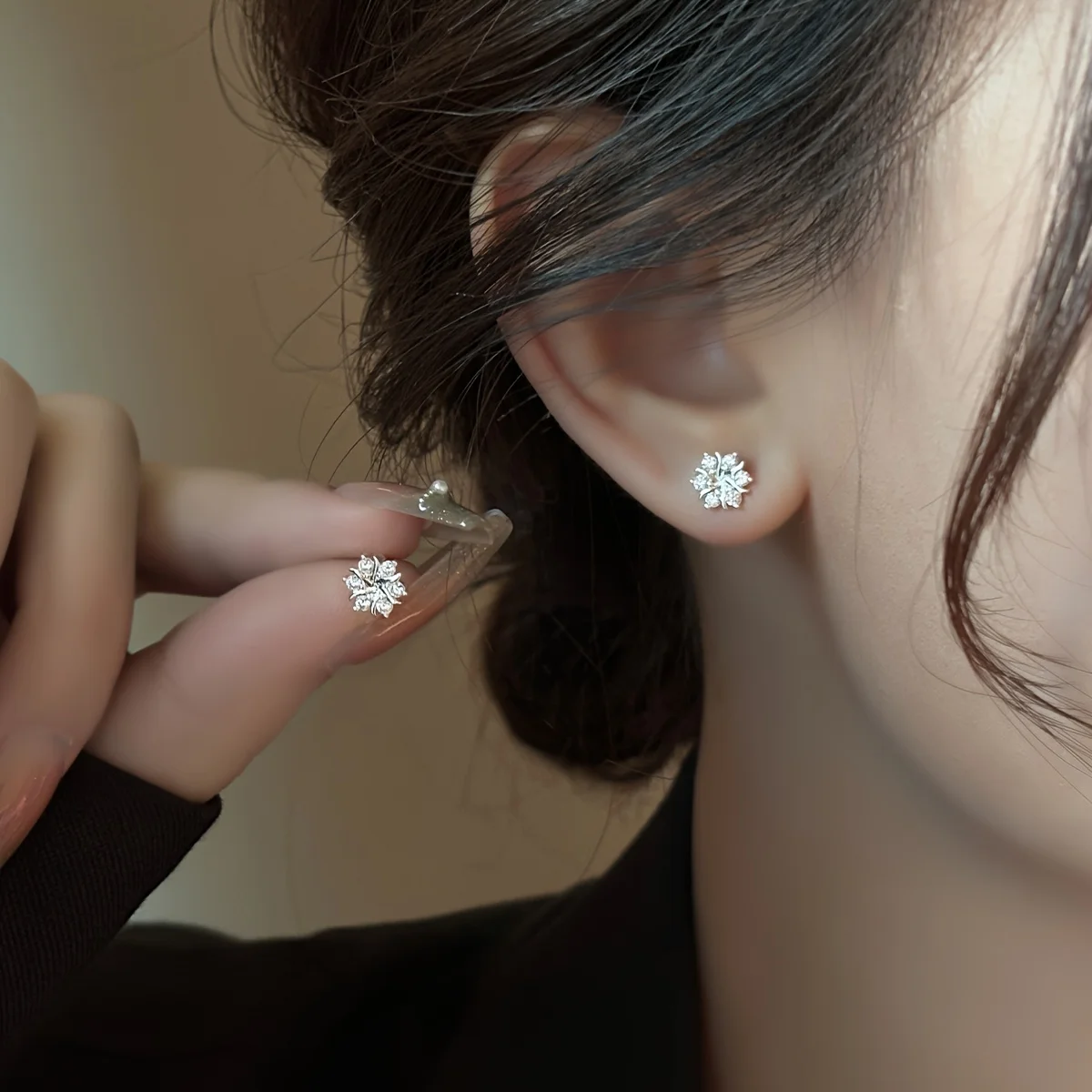 

Elegant Snowflake Earrings Set of 2 S925 Silver Plated Synthetic Zinc Copper Studs Nickel Free Fashion High-End Ladies' Jewelry