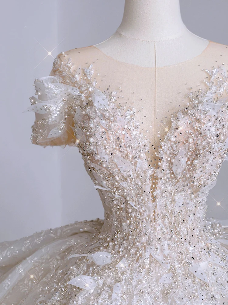 

Белое свадебное платье 2024 года, новый стиль, роскошное, с пышным шлейфом, пошив на заказ для невысоких невест, модное, из сетчатой ткани, со средней талией