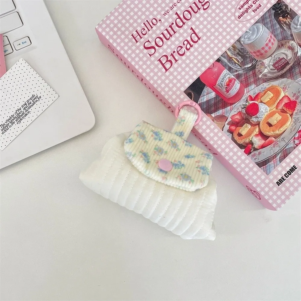 Polka Dots Quilted Earphone Storage Bag Contrast Color Lightweight Mini Snap Button Coin Purse Quilted Mini Floral Card Holder