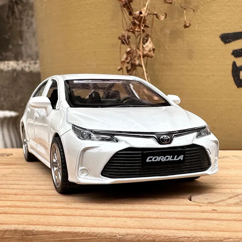 New 1:43 Toyota Corolla Alloy Car Diecasts & Toy Vehicles Car Model Miniature Scale Model Car Collect Ornaments For Children