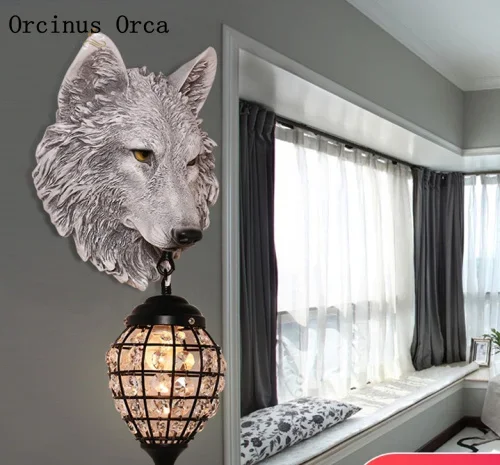 Nordic modern simple white wolf wall lamp living room background wall corridor creative personality wolf head resin wall lamp