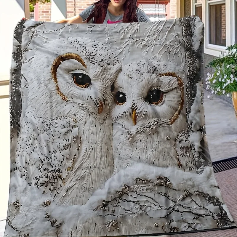 White Owl Print Plush Throw Blanket -  Digital Heat Transfer Flannel for Bed Sofa Camping, All-Season Machine Washable Cozy Gift