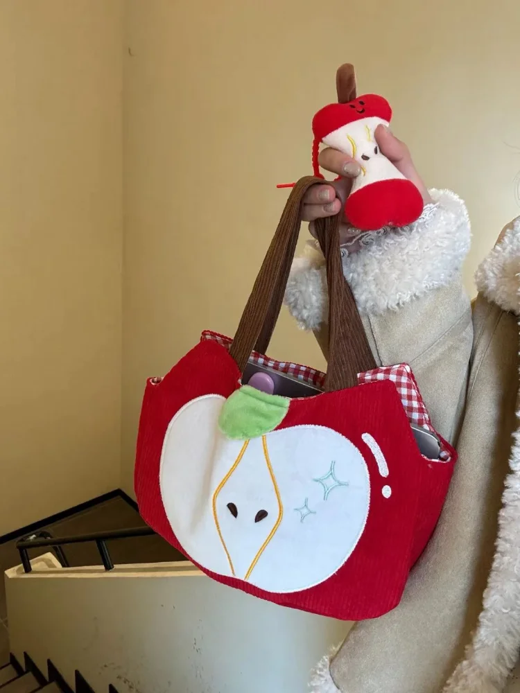 

Сумка-тоут в стиле преппи с дизайном Apple, женская вельветовая сумка Kawaii, вместительная сумка для поездок на работу с подвеской