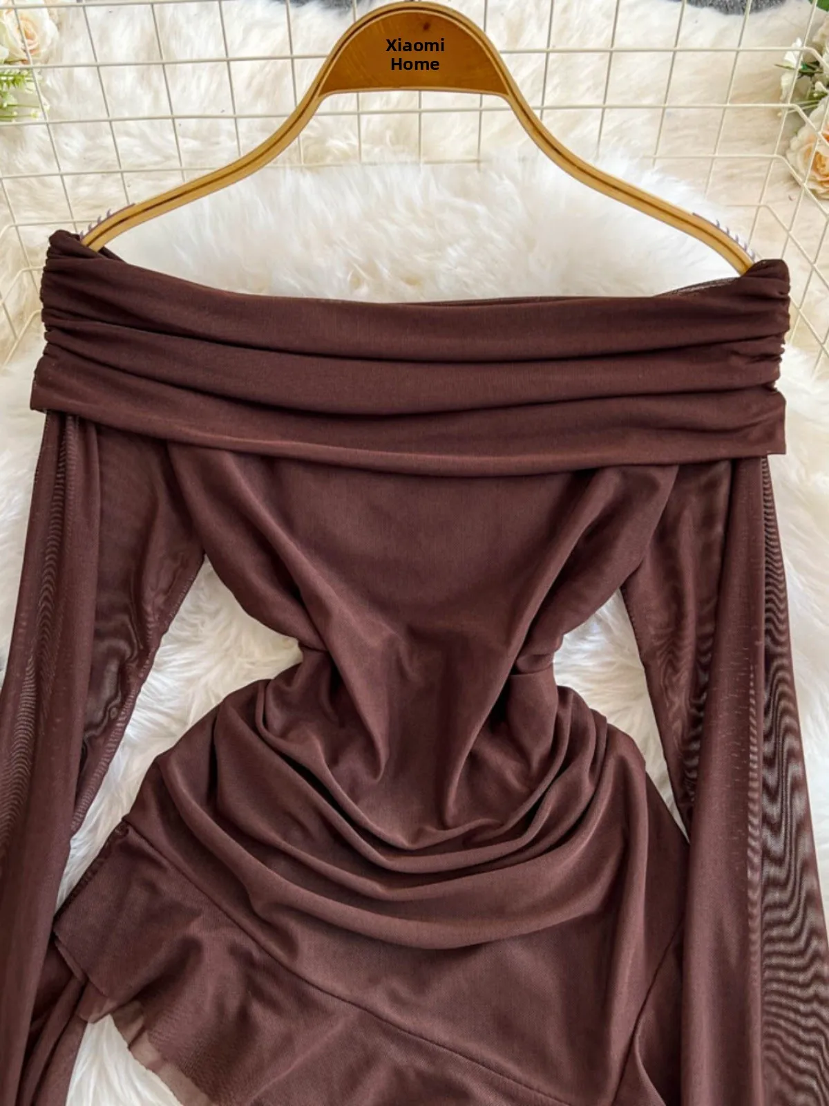 Damski T-shirt American Sle Long Sve Slim Fit z asymetrycznym dołem i jednym ramieniem, letni top Pure Desire