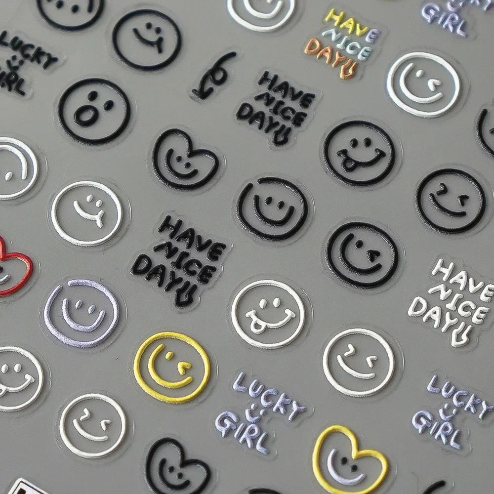 5D Squisiti adesivi per unghie con volto sorridente Decalcomanie autoadesive in rilievo Dopamina Decorazioni carine per nail art