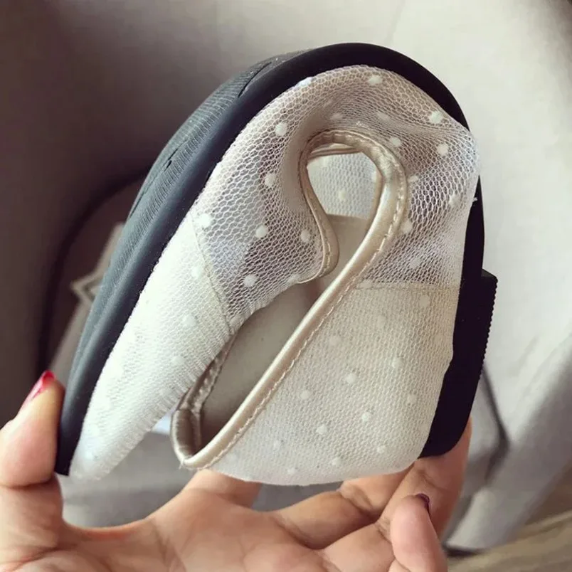 أحذية نسائية صيفية كاجوال بمقدمة مدببة على أحذية شبكية مسطحة قابلة للتنفس بنمط نقاط بولك