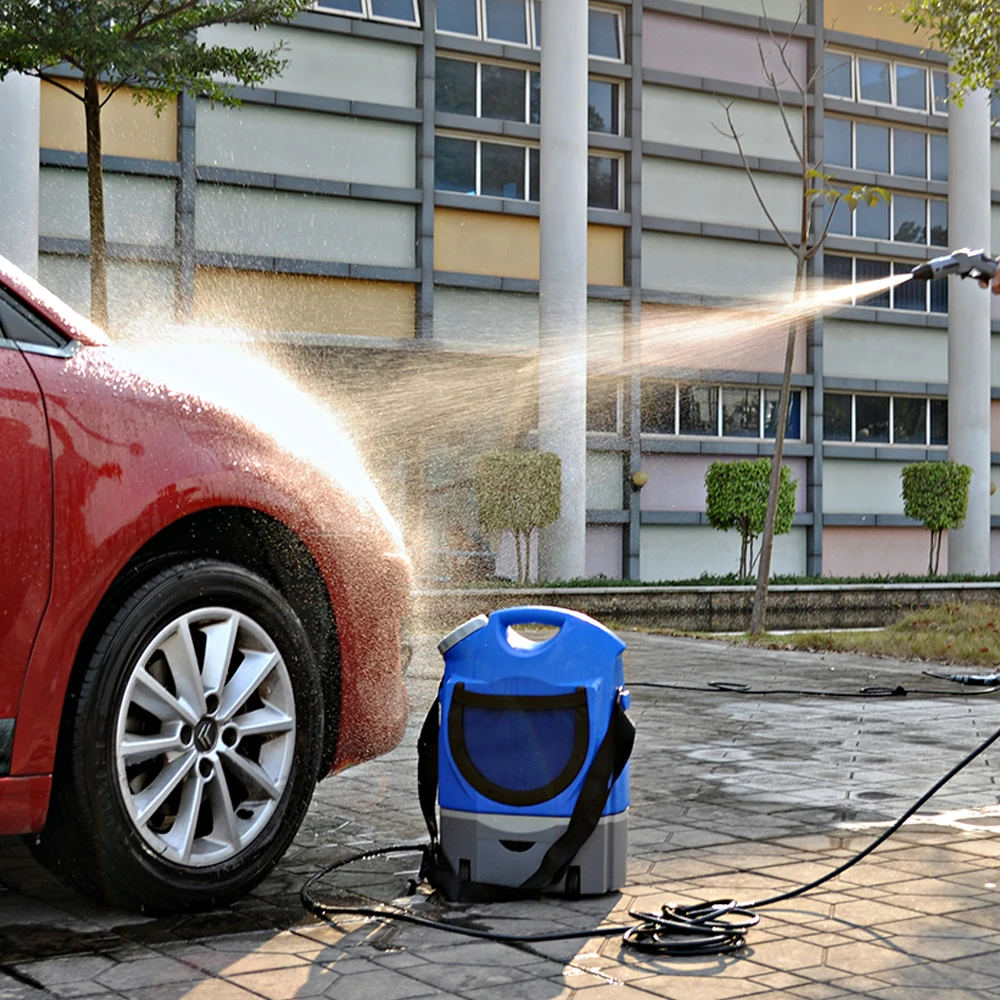 Portable High Pressure Lithium Rechargeable Battery Cordless Wireless Car Wash Water Gun Water Sprayer Gun with 17L tank