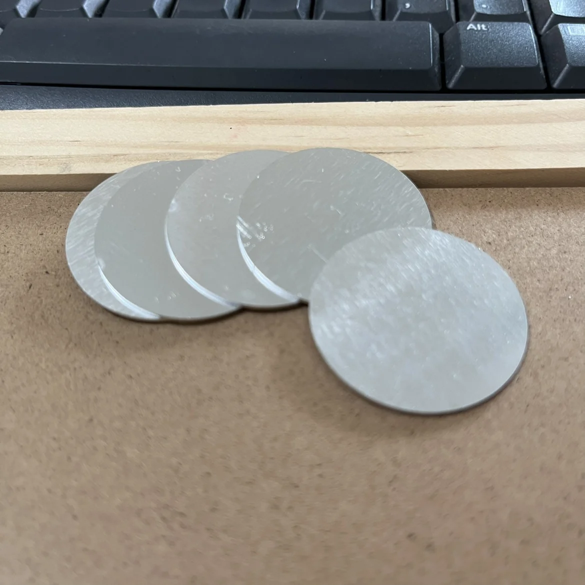 

6061/6063 Aluminum Alloy Round Plates - 10mm Thick, 50mm Dia, CNC Laser Cut, Customizable for DIY Projects