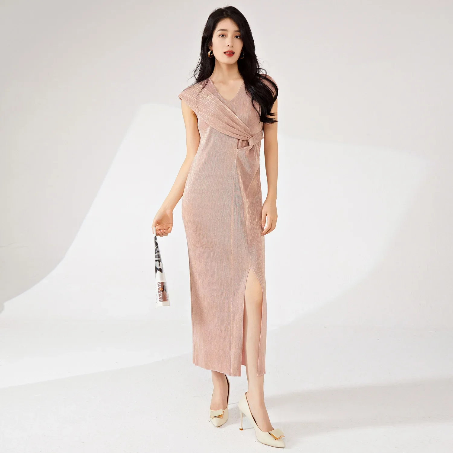 Miyake Skirt Women's Long Dress with Summer Bag and Hip Skirt, Cinching Waist To Show Slimming Temperament  Metallic Slit Dress