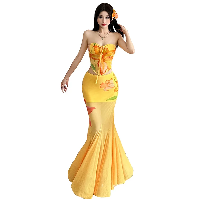 2025 Summer Cross-border New Holiday Versatile Tube Top Slim Top High Waist Temperament Hip Skirt Women