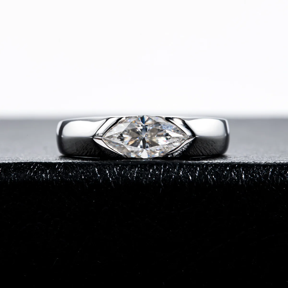 Carnica 5x10mm 1CT Stone Real Moissanite Ring for Women Men 100% S925 Sterling Silver Sparkling Wedding Band Jewelry GRA D Color