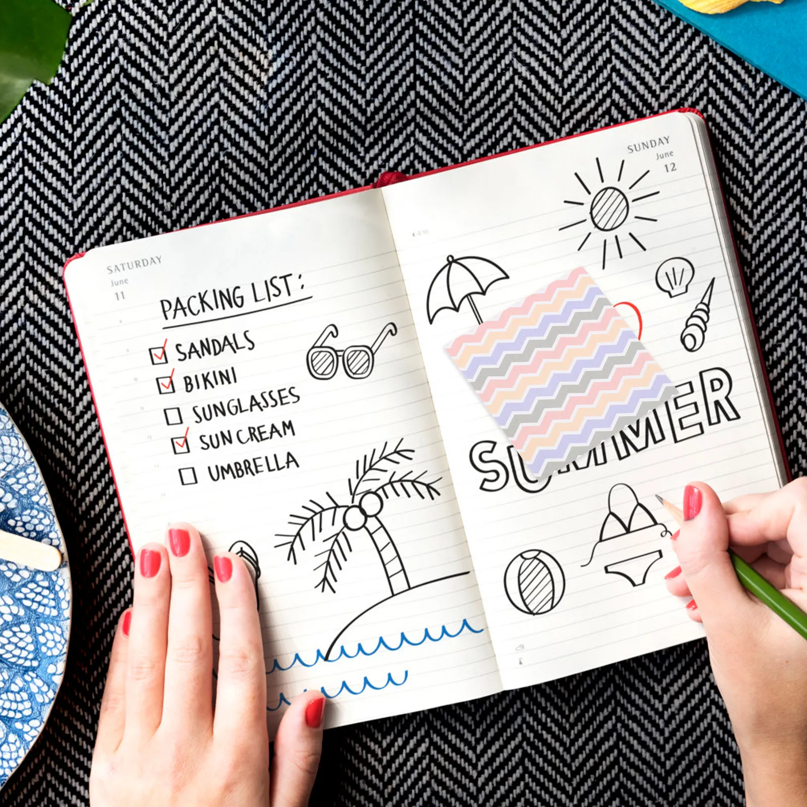 

32Pcs Grid Pattern Adhesive Notes Exquisite Workmanship Smooth Writing Memo Sticker for Study Book Annotation Office Supplies