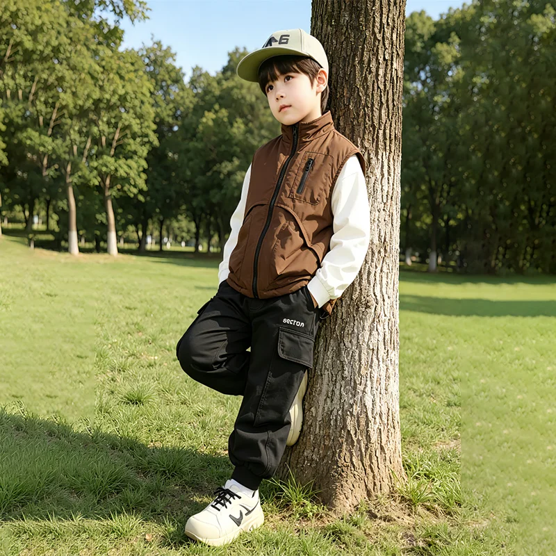 Herbst-Winter-Mode Jungenweste Einfarbig Dick Warm Stehkragen Reißverschluss-Weste Für 3-10 Jahre Alte Kinder Baumwoll-Daunenjacke – Detail 4