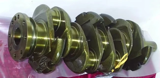 Motorkurbelwelle für Benz Gusslegierungsstahl OM355 OM352 OM314 Bus OM360 Bus OM457 Hochwertige Oberfläche HartnitridingCustom